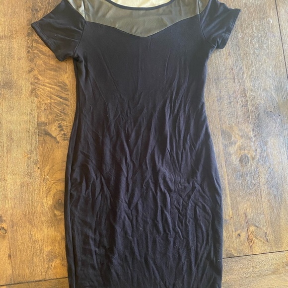 Sexy Modest Boutique Little Black Dress - Picture 3 of 4